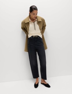 Žebrovaný pletený top s límečkem a ozdobnými knoflíky