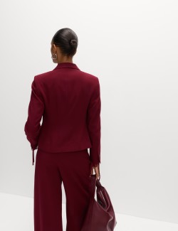 Zkrácené sportovní sako s vlněným vzhledem a ozdobným vzorem