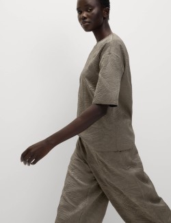 Texturované zkrácené kalhoty se stahovací šňůrkou a rovnými nohavicemi