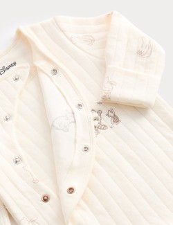 Noční overal s čepicí a motivem Medvídka Pú (3,2 kg – 3 roky)