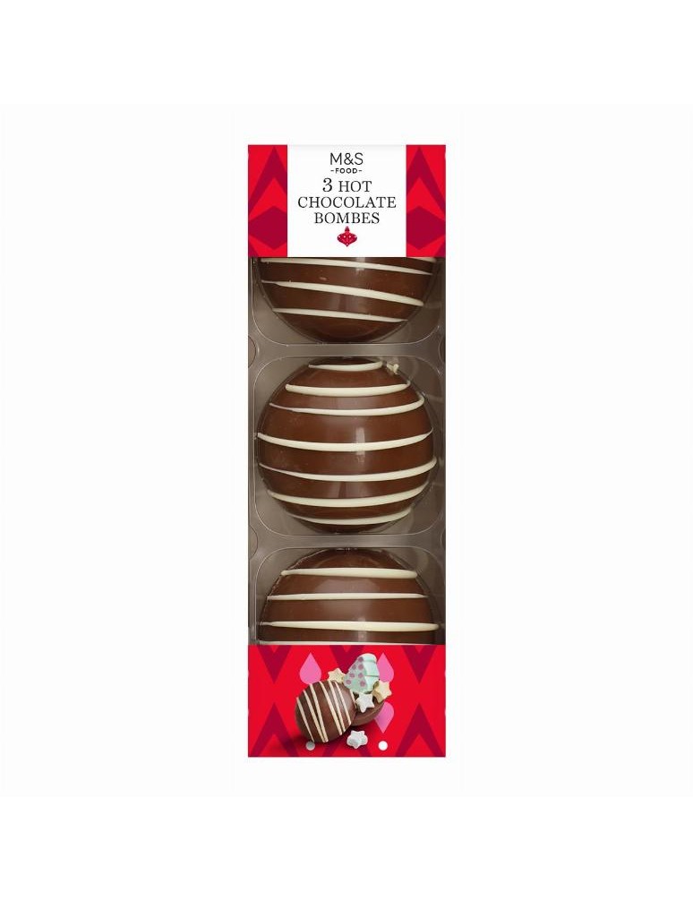 3 kusy formované mléčné čokolády plněné pěnovými bonbóny a ozdobou z bílé čokolády, určené k přípravě horkého nápoje