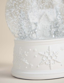Winter House Snow Globe