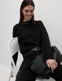 Zdobený hebký svetr s výstřihem ke krku