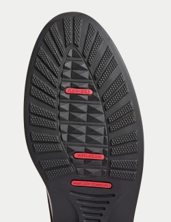 Kožená obuv typu derby s technologií Airflex™