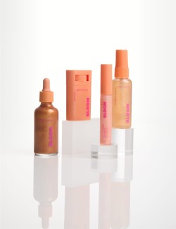 Sada pro celkové rozjasnění těla z kolekce Bloom