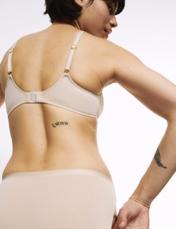 Podprsenka Amelia s krajkou, plný košíček, bez kostic (A–E)