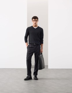 Svetr s výstřihem do V z čisté mimořádně jemné vlny merino