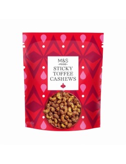 Jádra kešu ořechů pražená na másle s tmavým třtinovým cukrem