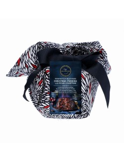 Vánoční pudink s rozinkami (30 %), ciderem (6 %), koňakem (4 %), pekanovými ořechy (4 %), rumem (3 %), panettone (3 %), sherry A