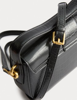 Bagetová taška z umělé kůže s krokodýlím efektem