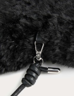 Palčáky z imitace ovčí kůže