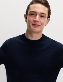 Svetr s výstřihem ke krku z jehněčí vlny