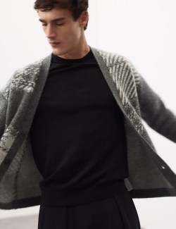 Kostkovaný kardigan s vysokým podílem vlny merino a mohérem