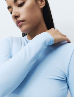 Termo top s výstřihem ke krku, s technologií Heatgen™, střední hřejivost