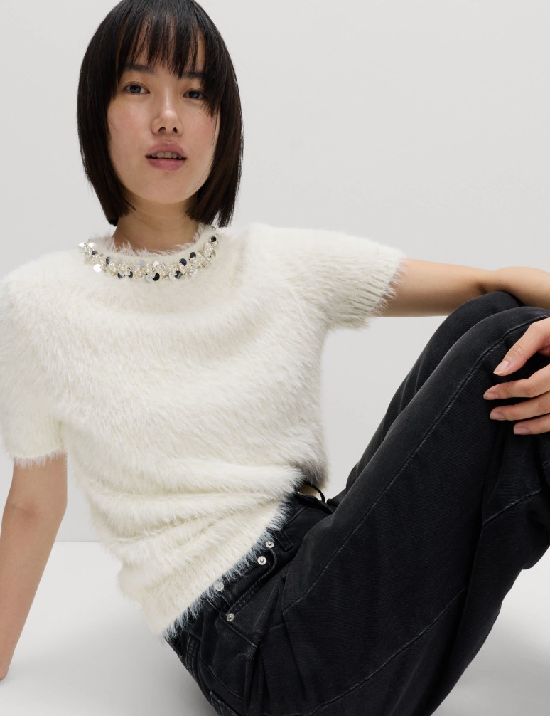 Embellished Crew Neck Fitted Knitted Top