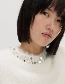 Embellished Crew Neck Fitted Knitted Top