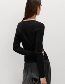 Pletený top s kulatým výstřihem a zdobením