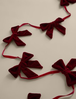 Velvet Bow Garland