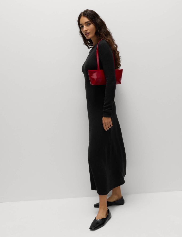 Pletené kolové šaty s kulatým výstřihem