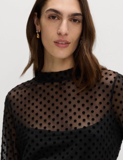 Přiléhavý top z česané síťoviny