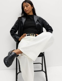 Žebrovaný top s kulatým výstřihem a tříčtvrtečními rukávy