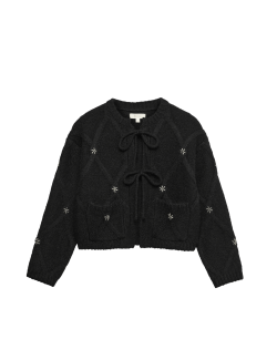 Zdobený diamantový zkrácený kardigan se zavazováním vpředu a obsahem alpaky