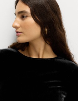 Sametové kolové mini šaty