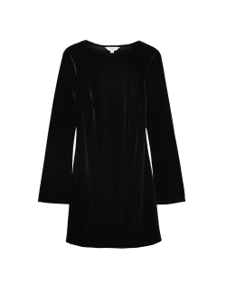 Sametové kolové mini šaty