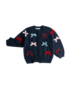 Pletený kardigan s mašlí a kabelkou (2–8 let)