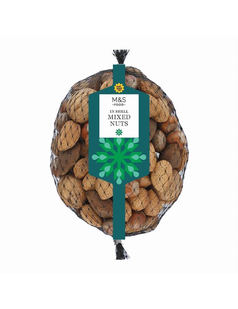 Směs mandlí, lískových ořechů, vlašských ořechů, para ořechů a pekanových ořechů ve skořápce