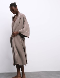 Dlouhé saténové zavinovací