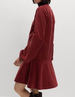 Manšestrové mini šaty s kulatým výstřihem a sníženým pasem