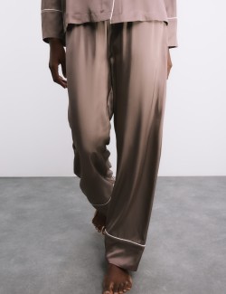 Saténová pyžamová souprava s klopami