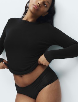 Heatgen™ Medium Thermal Crew Neck Top