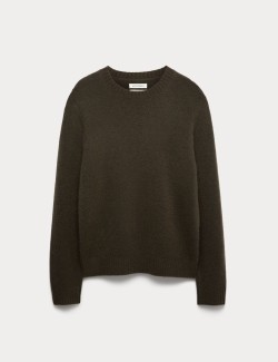 Volný svetr ze směsi mohéru a merina s výstřihem ke krku