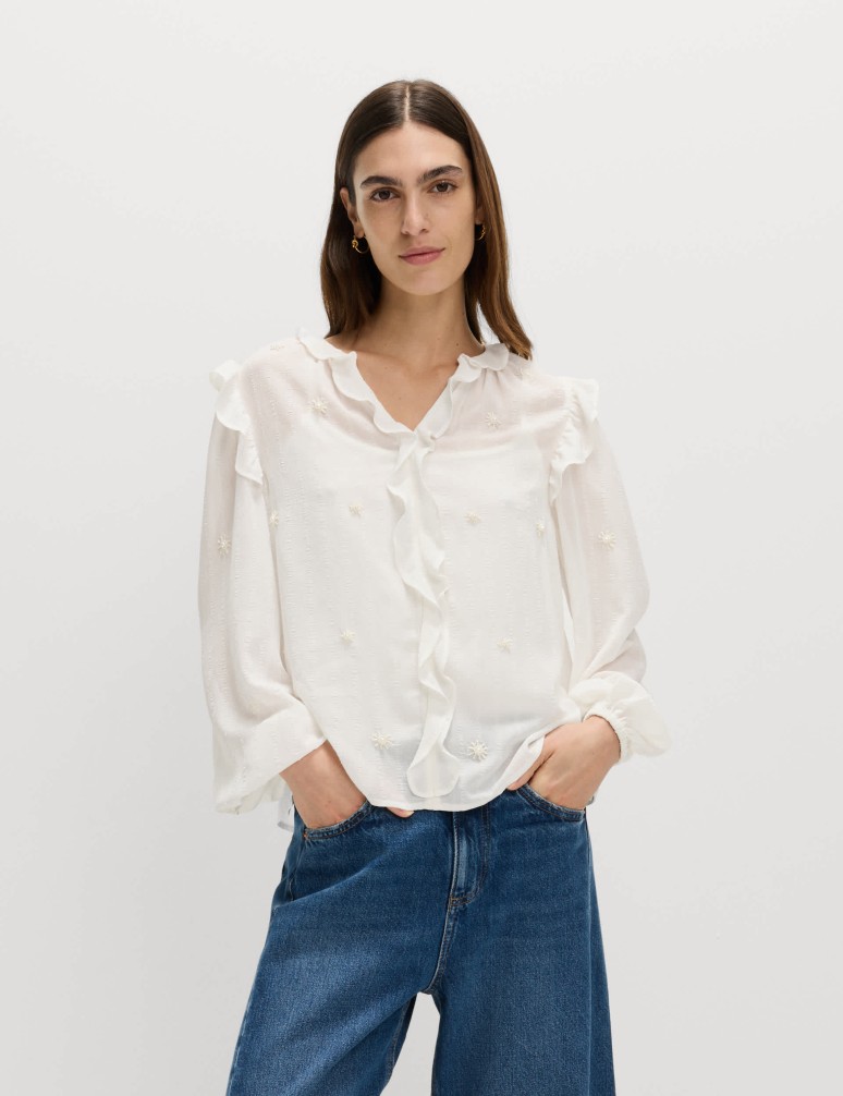 Zdobená halenka s výstřihem do V a dlouhým rukávem