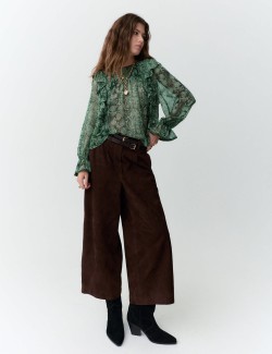 Průsvitná halenka s volánkem a potiskem