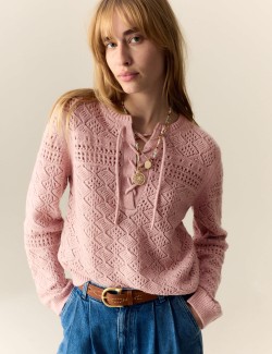 Svetr se vzorem pointelle ze směsi bavlny, s vázáním u krku