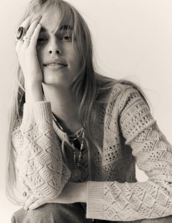 Svetr se vzorem pointelle ze směsi bavlny, s vázáním u krku