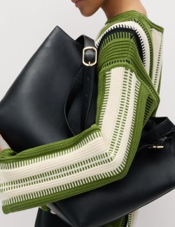 Pruhovaný svetr s vysokým podílem bavlny a kulatým výstřihem