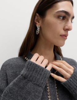 Kardigan s kulatým výstřihem a drahokamy