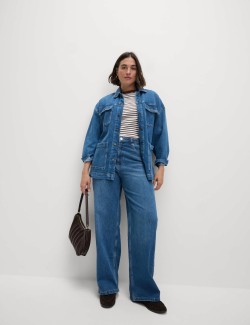 Vysoce střižené džíny s širokými nohavicemi