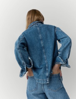 Džínová bundokošile s cvočky