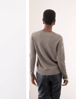 Svetr z čistého kašmíru, s texturou a kulatým výstřihem