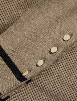 Žebrovaný svetr s výstřihem ke krku s kontrastními detaily