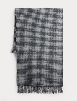 Merino Wool Dogstooth Scarf