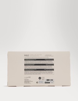 Sada 3 různých hydratačních krémů na ruce a nehty z kolekce Floral Collection – 3× 50 ml