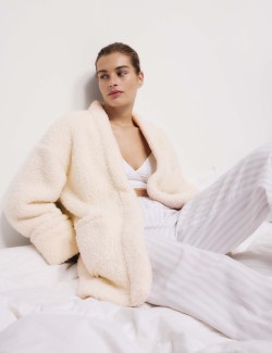 Zavinovací kardigan z umělé kožešiny s medvídkem