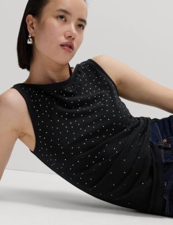 Zdobená vesta s lodičkovým výstřihem a vysokým podílem bavlny