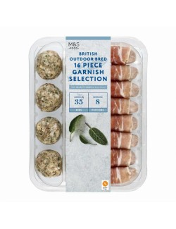 8 kuliček nádivky z vepř. masa se šalvějí a cibulí a 8 vepř. koktejlových párků zabalených v uzené prorostlé britské slanině